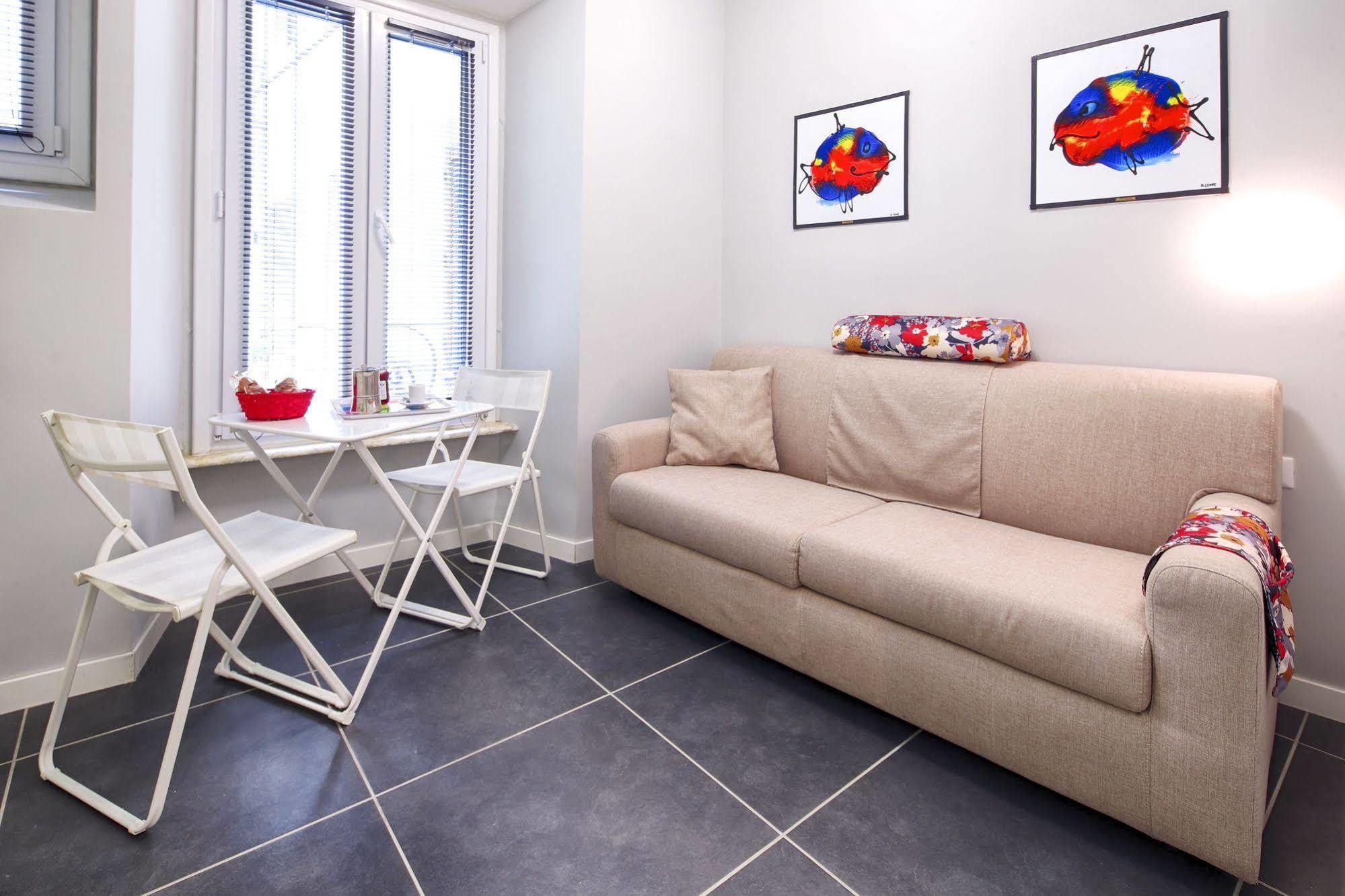 Nearhome Smart Suites Guest House Rome Luaran gambar